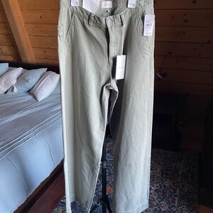 Woman’s Aline green pants DL 1961